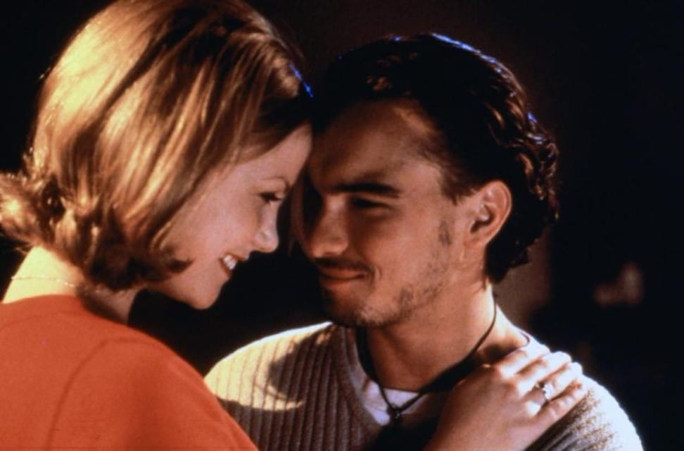 Johnny Galecki - Laura Harris : Dated (1996 to 1998)