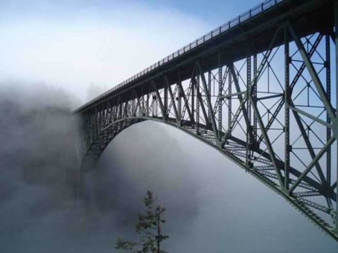 Deception Pass Bridge (Washington State, USA) 