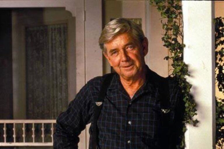 Ralph Waite Was Smitten With The Entire Cast